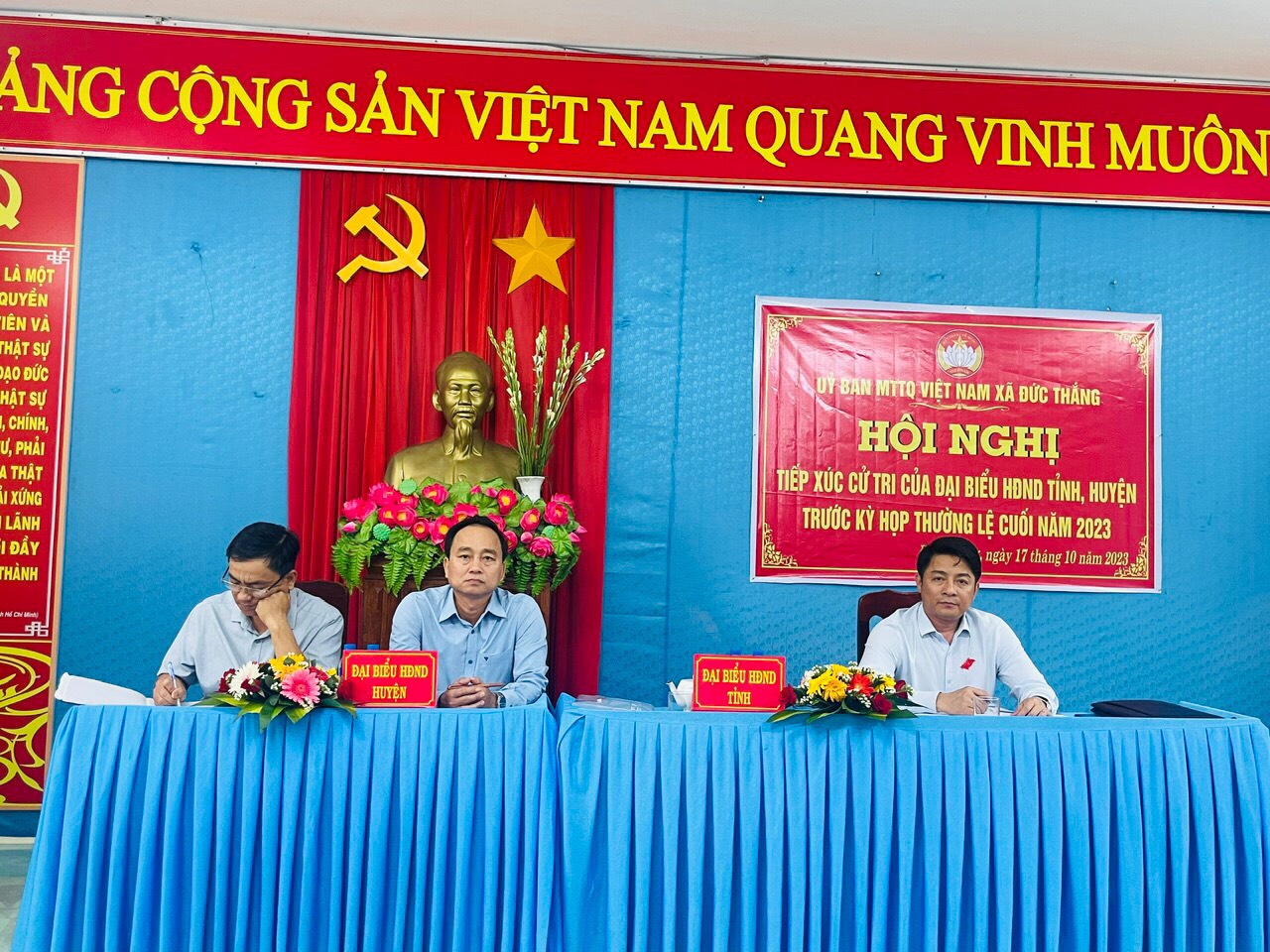Đại biểu HĐND tỉnh và Đại biểu HĐND huyện tiếp xúc cử tri xã Đức Thắng